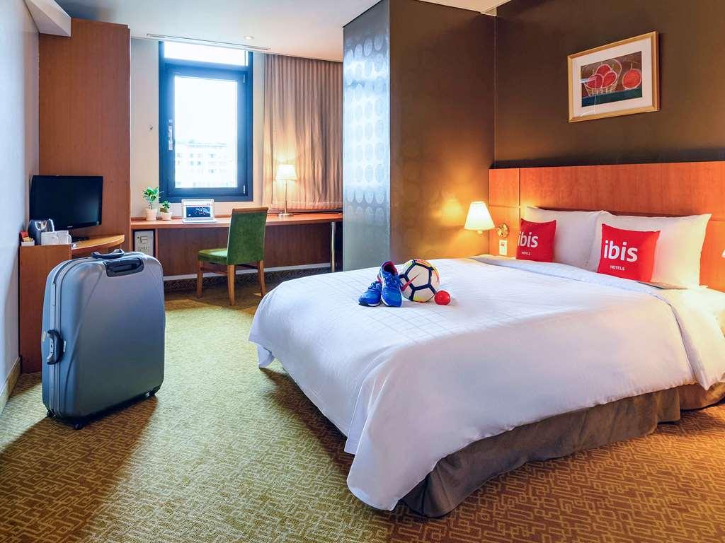Ibis Ambassador Suwon Hotel Ruang foto