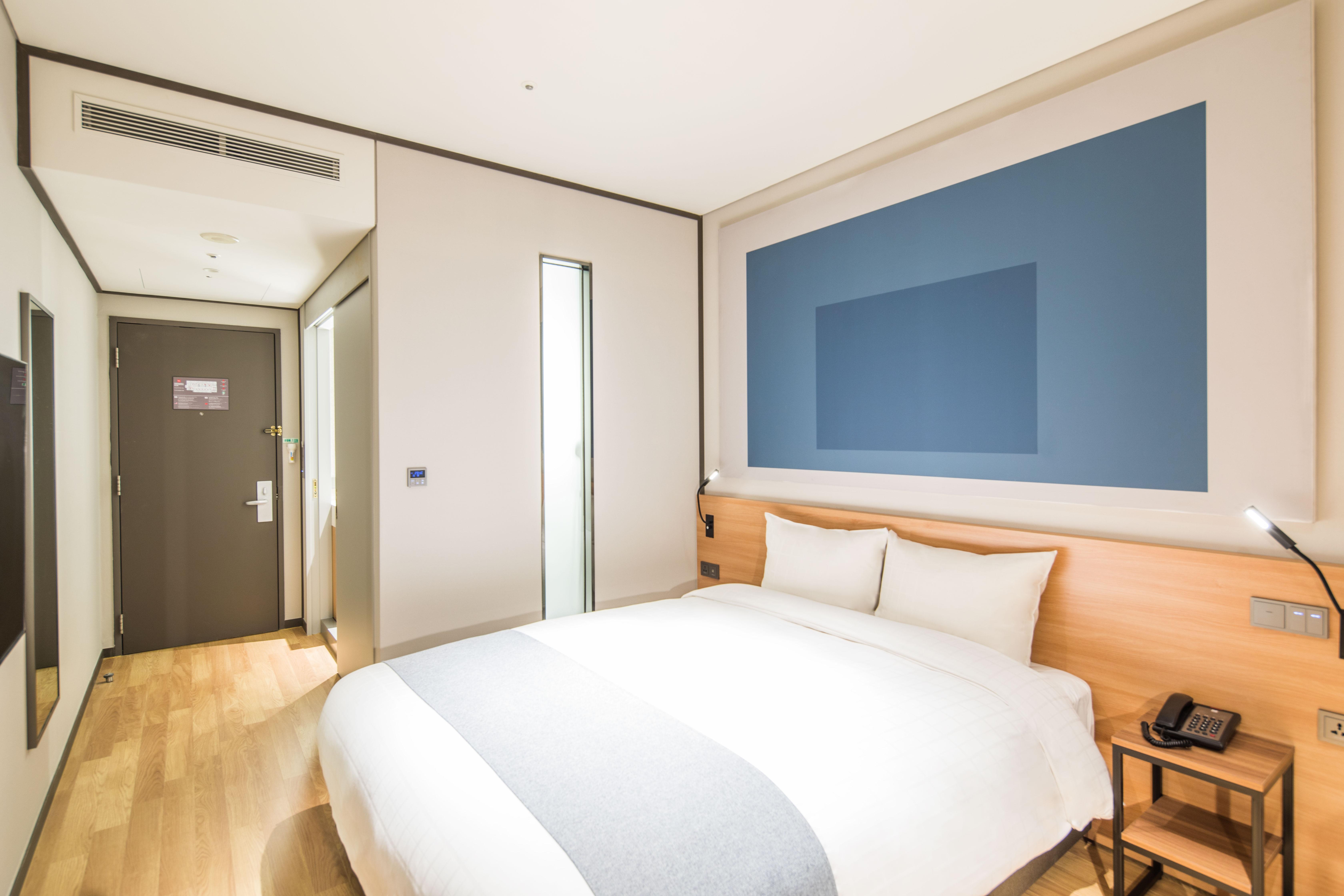 Ibis Ambassador Suwon Hotel Bagian luar foto