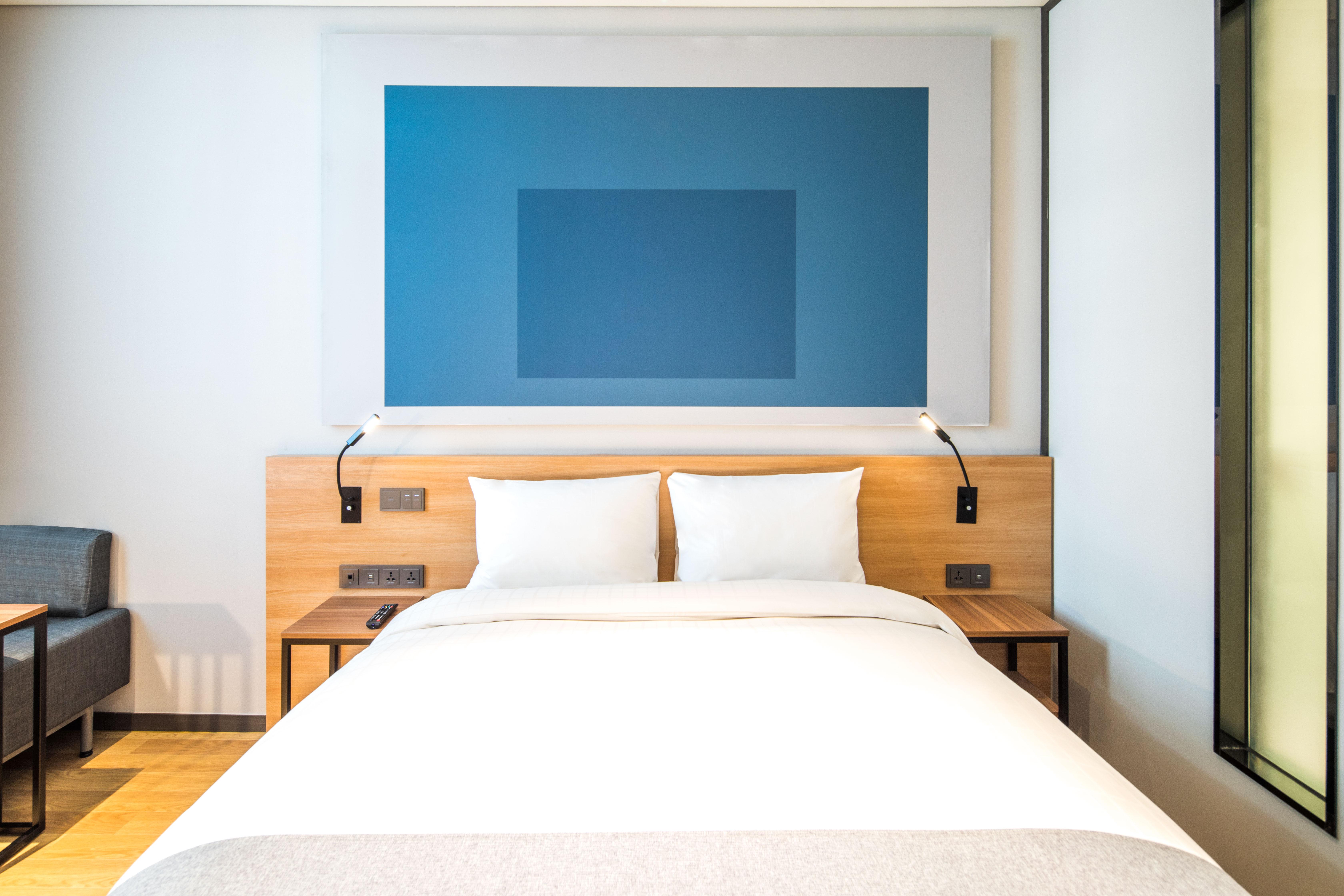 Ibis Ambassador Suwon Hotel Bagian luar foto
